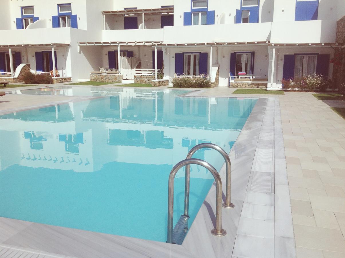 Blue, White And Grey Suites Ornos  Luaran gambar